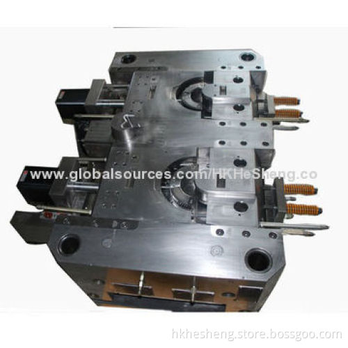 2014 Long Time Practical Plastic Injection Molds, Made of Steel